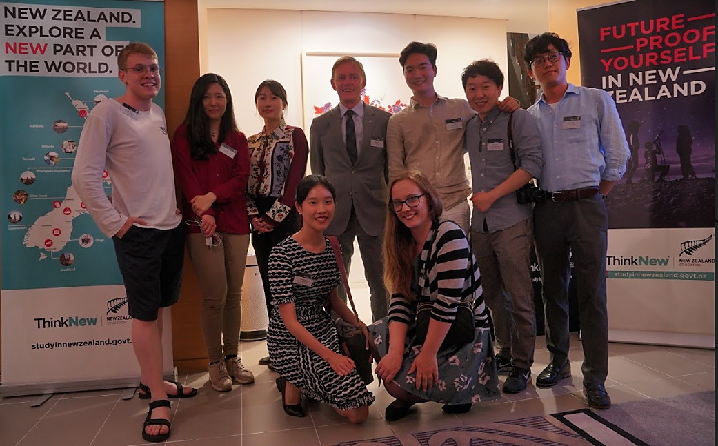 New Zealand alumni mentor prospective students in Korea